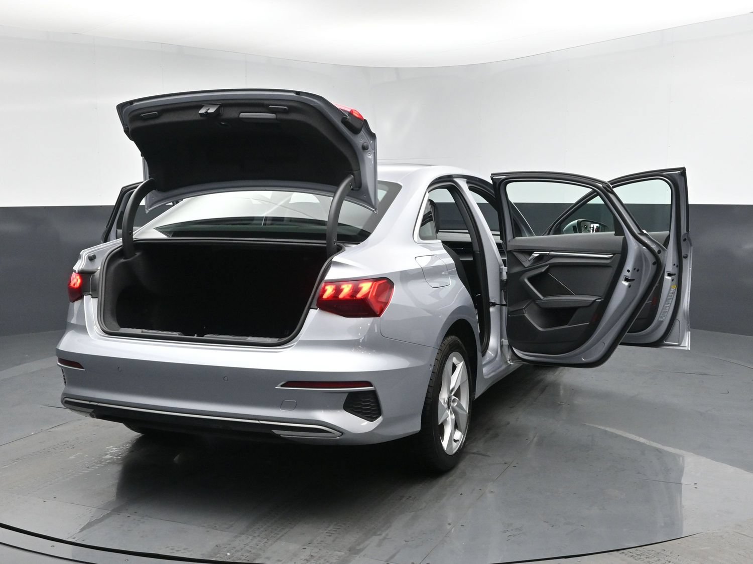 Used 2024 Audi A3 2.0T Premium FWD image 30