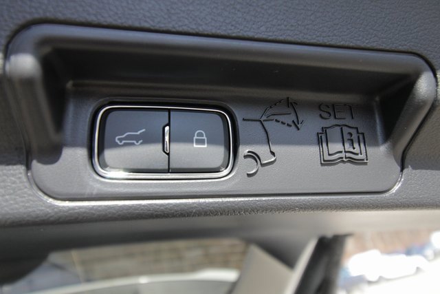 New 2025 Ford Explorer Active w/ Active Comfort Package image 9