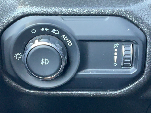 Used 2023 Jeep Wrangler Unlimited Sport AWD/4WD image 26