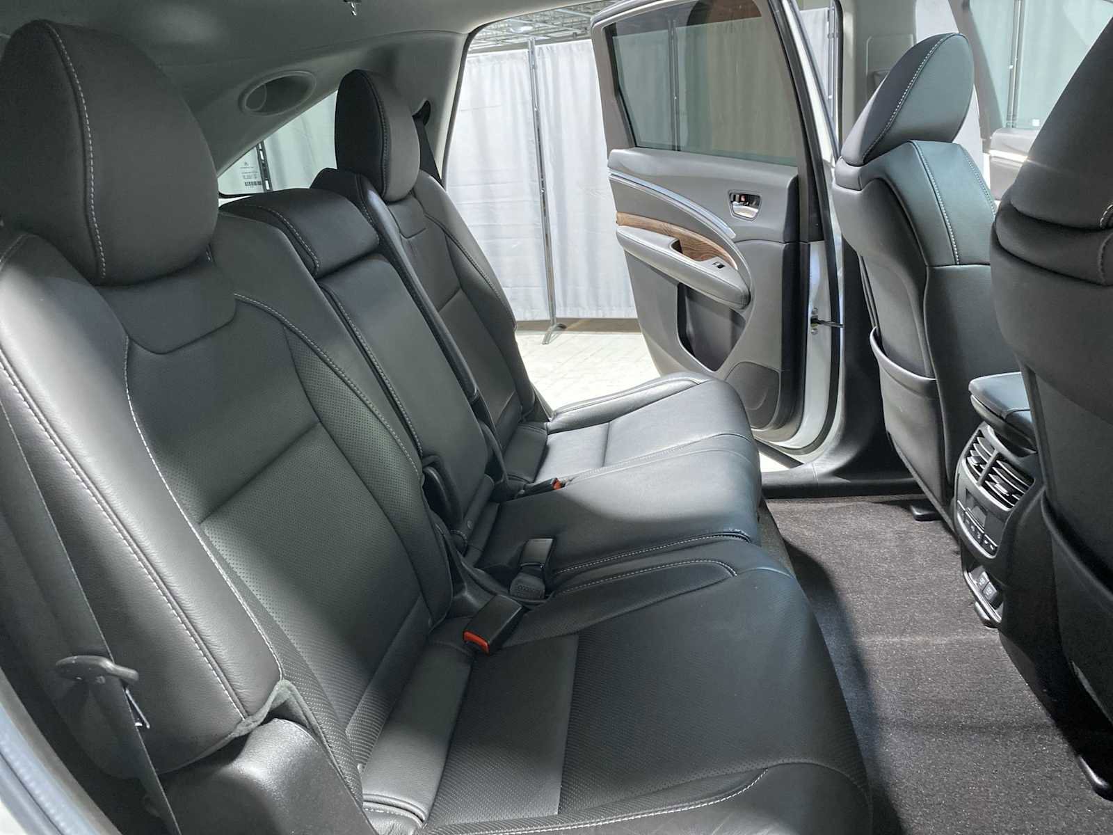 Used 2020 Acura MDX SH-AWD w/ Technology Package image 13