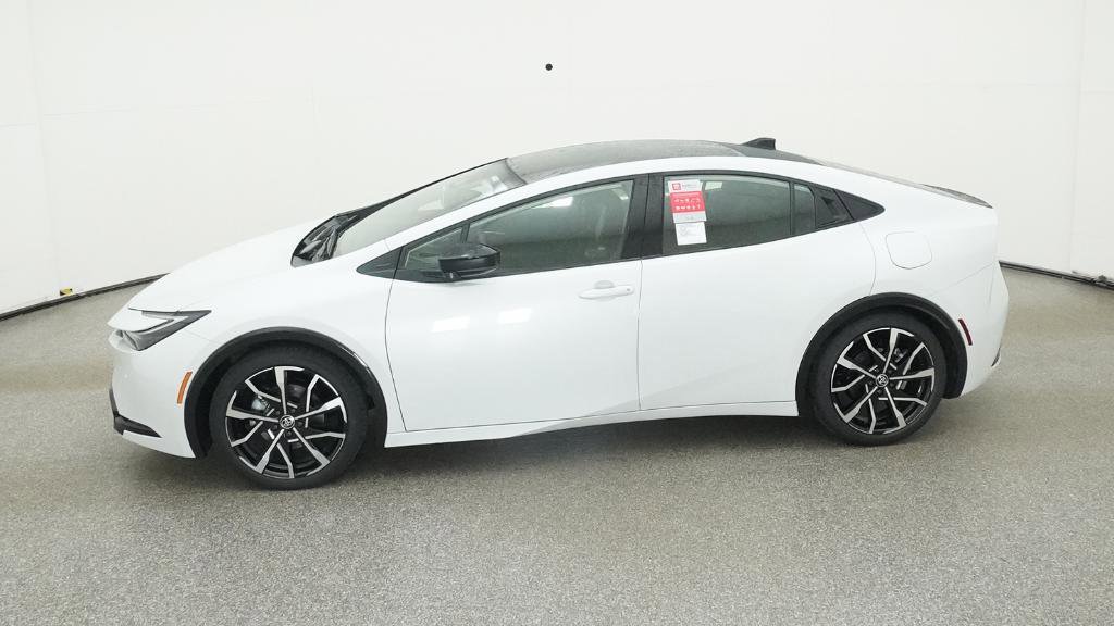 New 2026 Toyota Prius Plug-In Hybrid FWD image 9