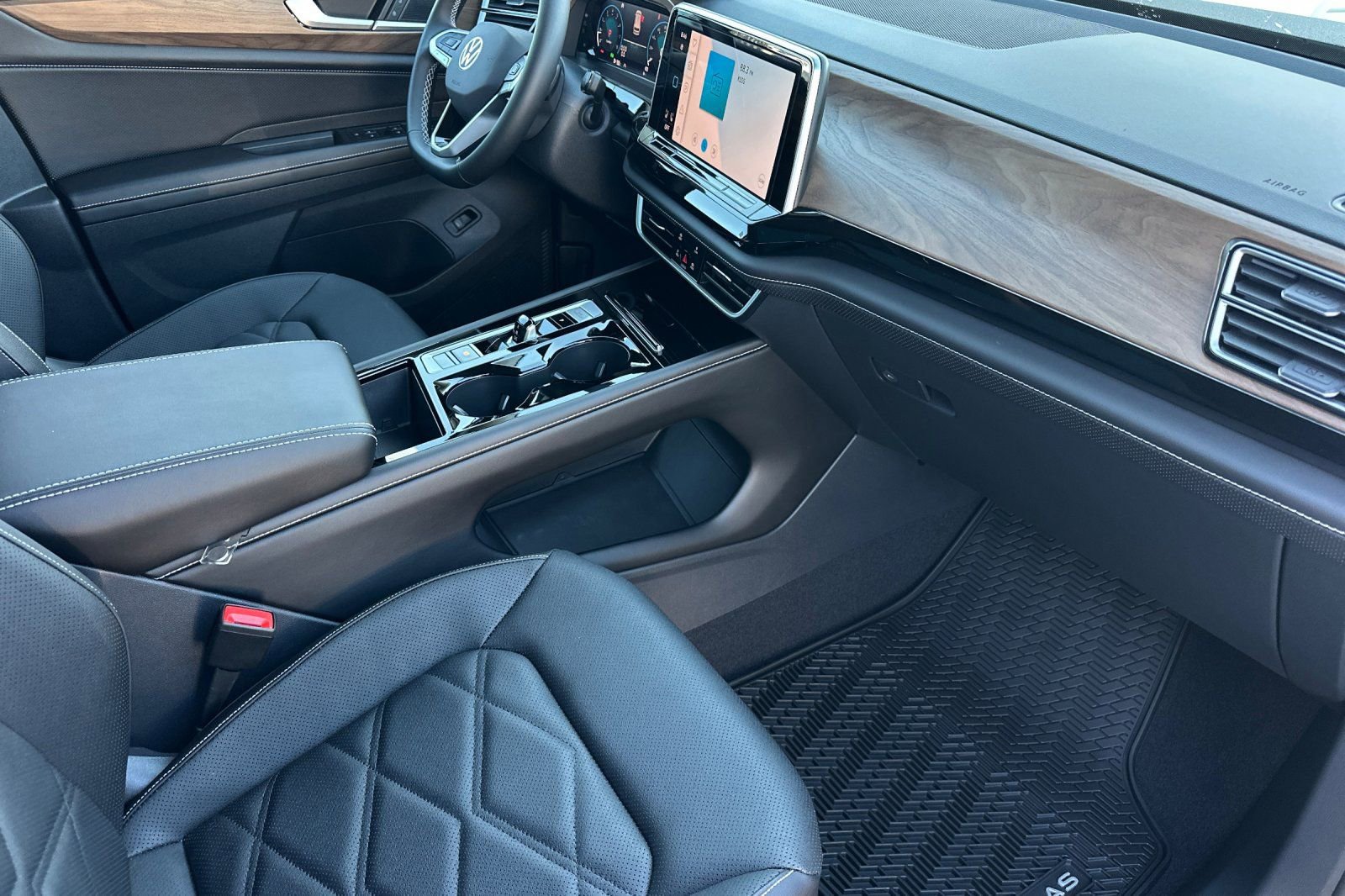 New 2026 Volkswagen Atlas SE image 15