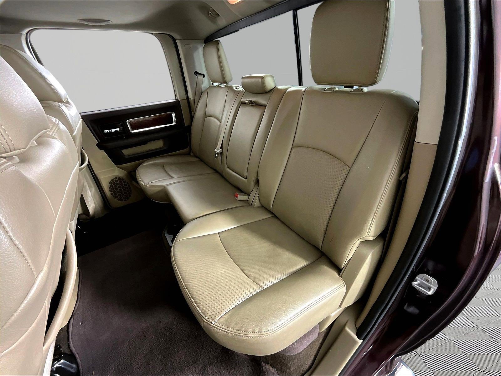 Used 2012 RAM 1500 Laramie AWD/4WD image 22