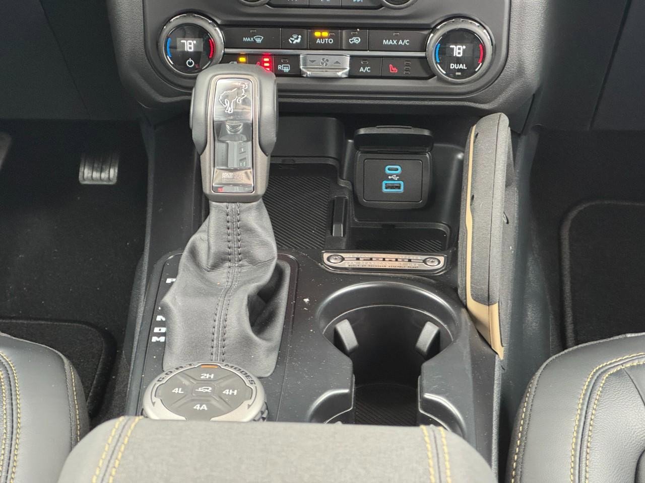 New 2025 Ford Bronco Badlands image 9