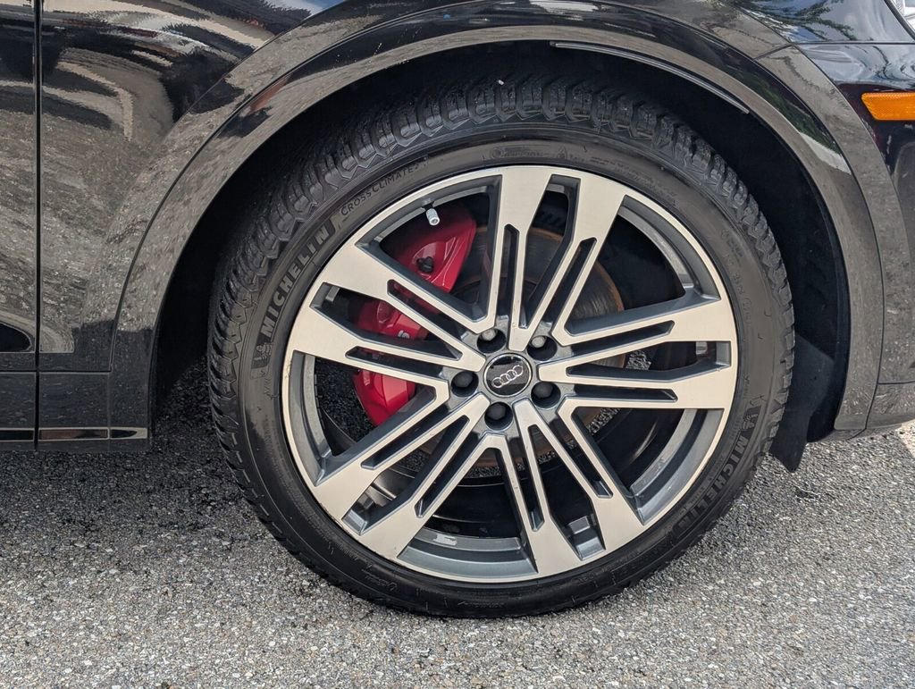 Used 2018 Audi SQ5 Prestige w/ Prestige Package image 9