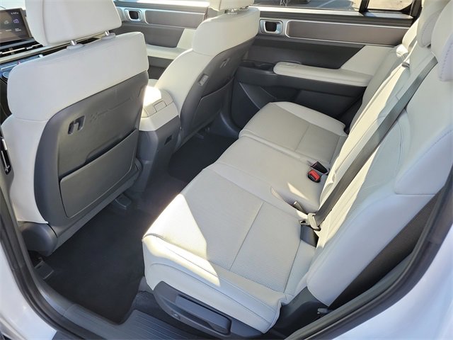 Used 2025 Hyundai Santa Fe SEL image 19