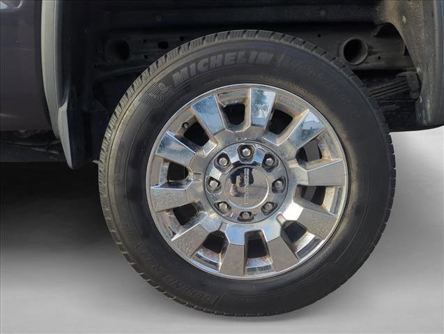 Used 2015 GMC Sierra 2500 Denali w/ Duramax Plus Package image 6