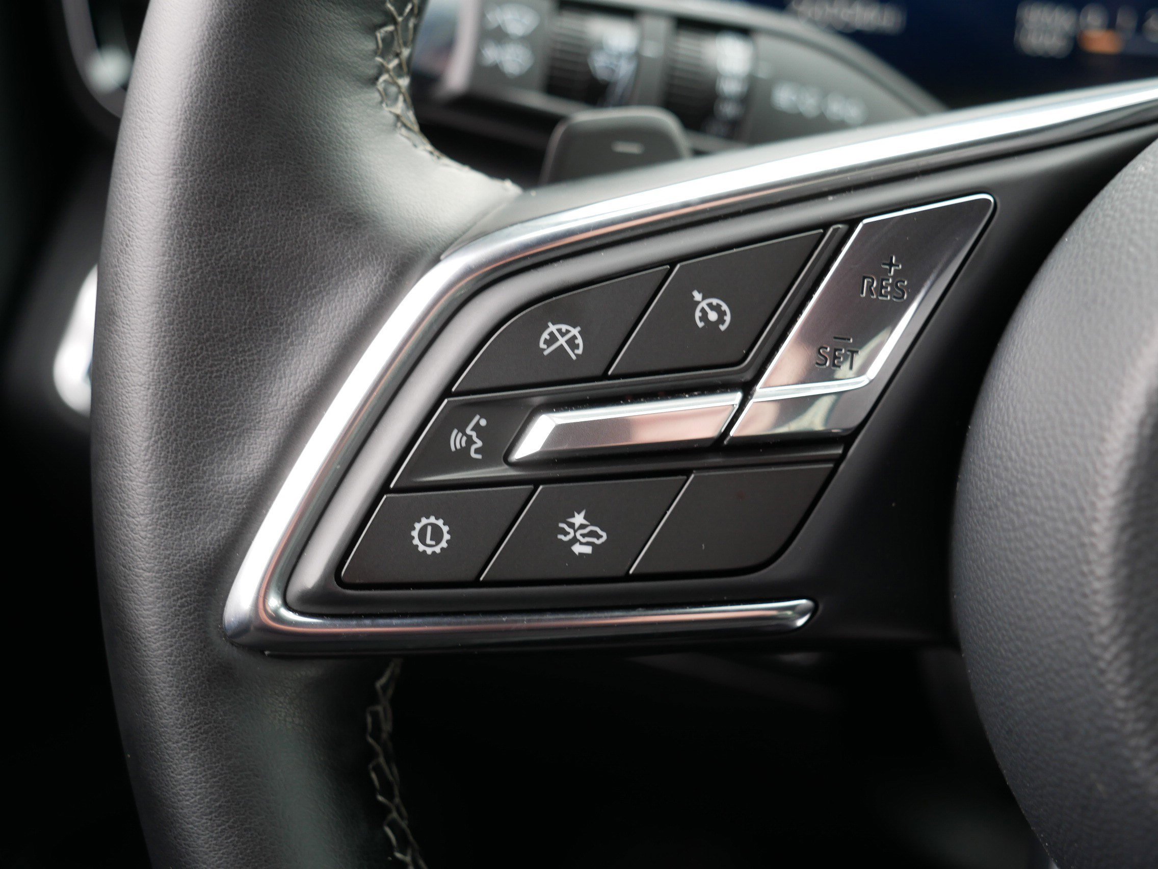 Certified 2025 Buick Enclave Preferred image 28