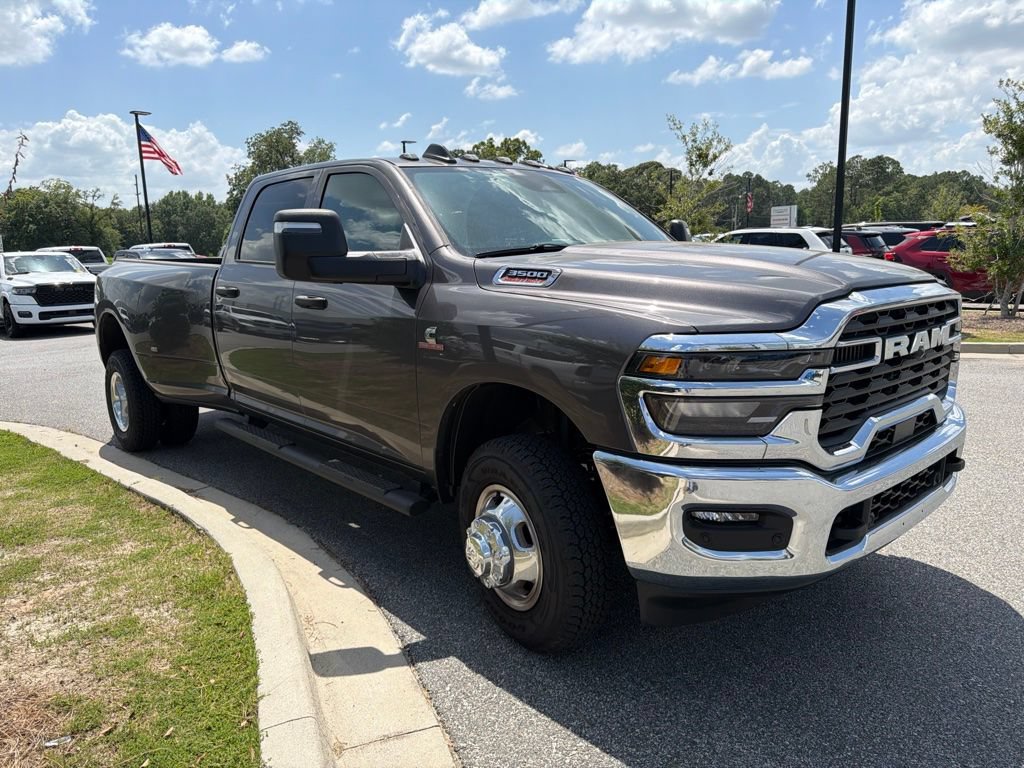 Used 2026 RAM 3500 Tradesman AWD/4WD image 5
