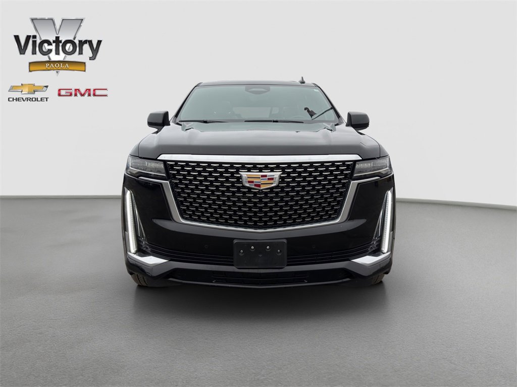 Used 2023 Cadillac Escalade ESV Premium Luxury image 2