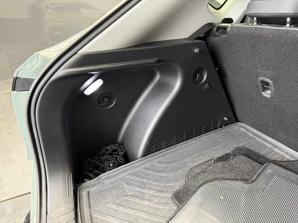 Used 2025 Hyundai Kona Limited image 59