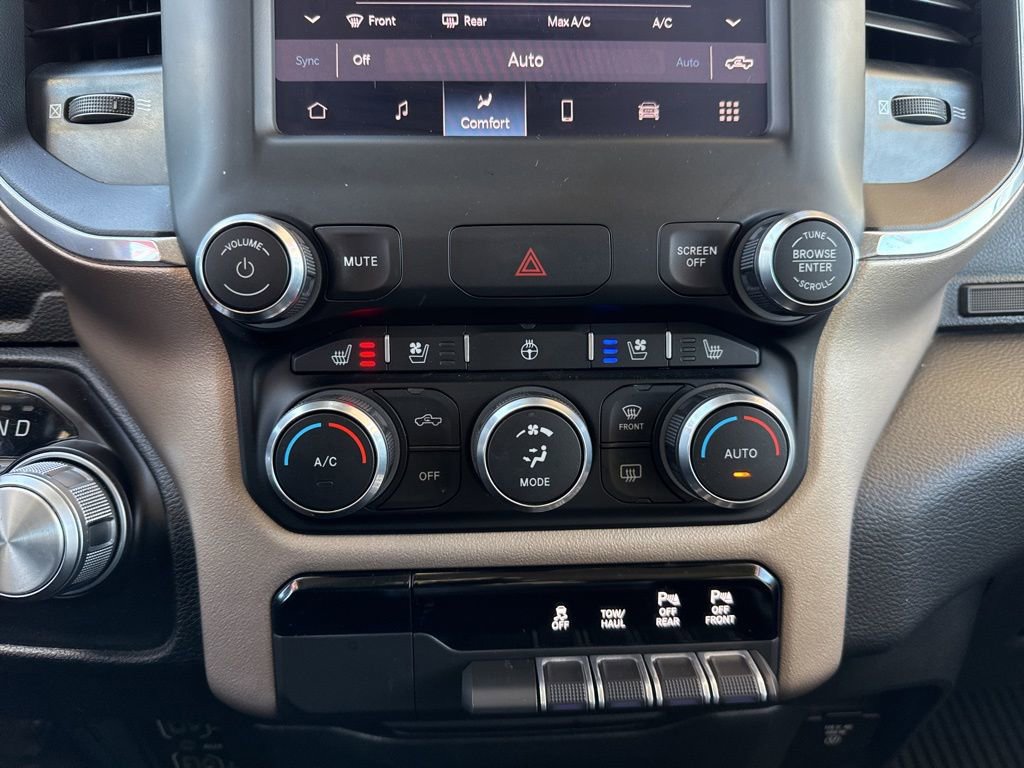 Used 2022 RAM 1500 Laramie AWD/4WD image 18