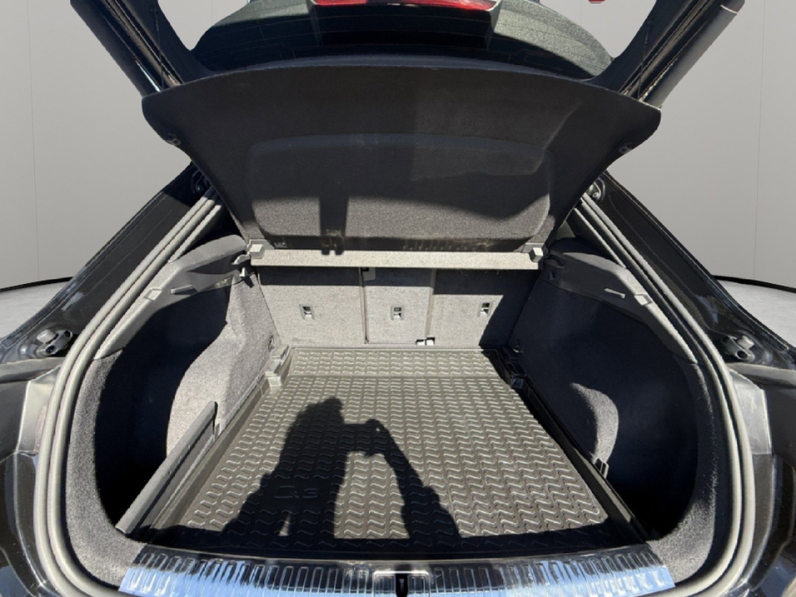 Used 2021 Audi Q3 2.0T Premium Plus w/ Premium Plus Package image 31