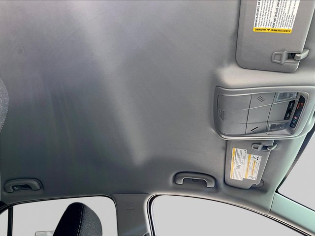 Used 2024 Chevrolet Equinox LT FWD image 22