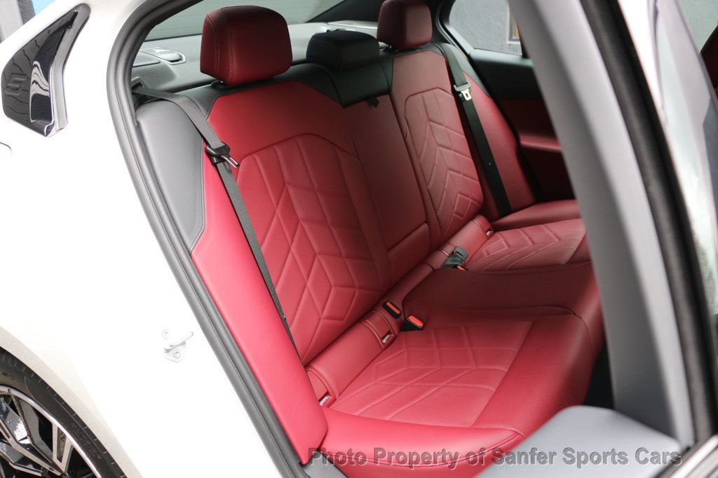 Used 2025 BMW 540i xDrive w/ Premium Package image 34