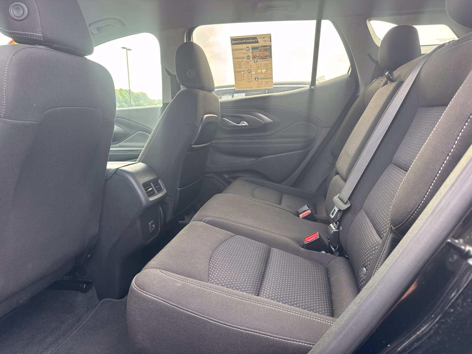 Used 2024 GMC Terrain SLE AWD/4WD image 13