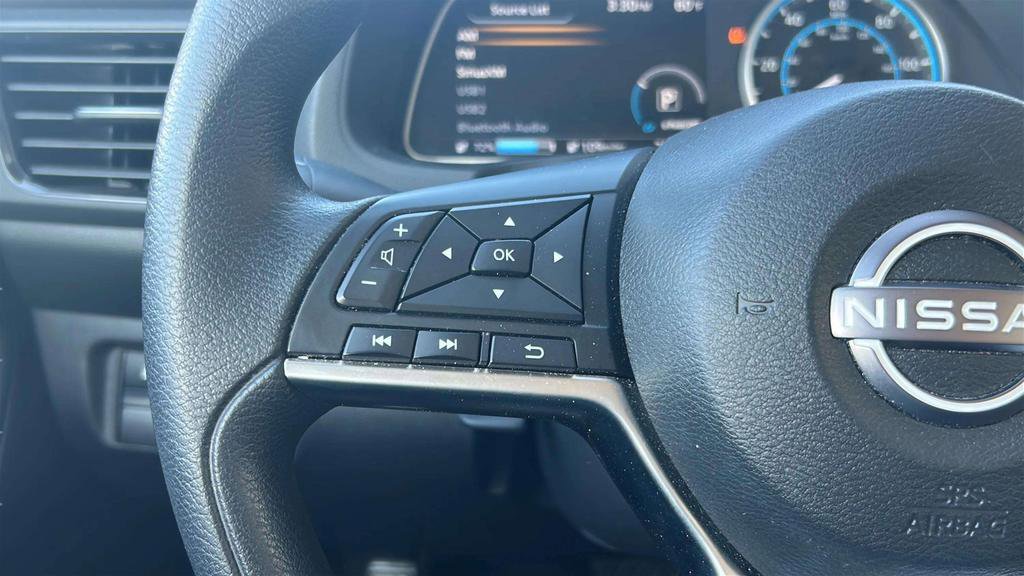 Used 2024 Nissan Leaf S image 9