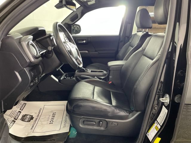 Used 2021 Toyota Tacoma TRD Off-Road w/ TRD Premium Off Road Package AWD/4WD image 16