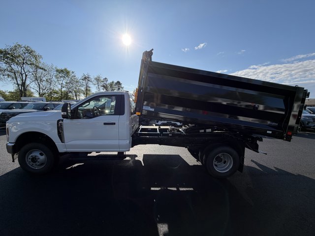 New 2026 Ford F350 XL w/ XL Chrome Package AWD/4WD image 3