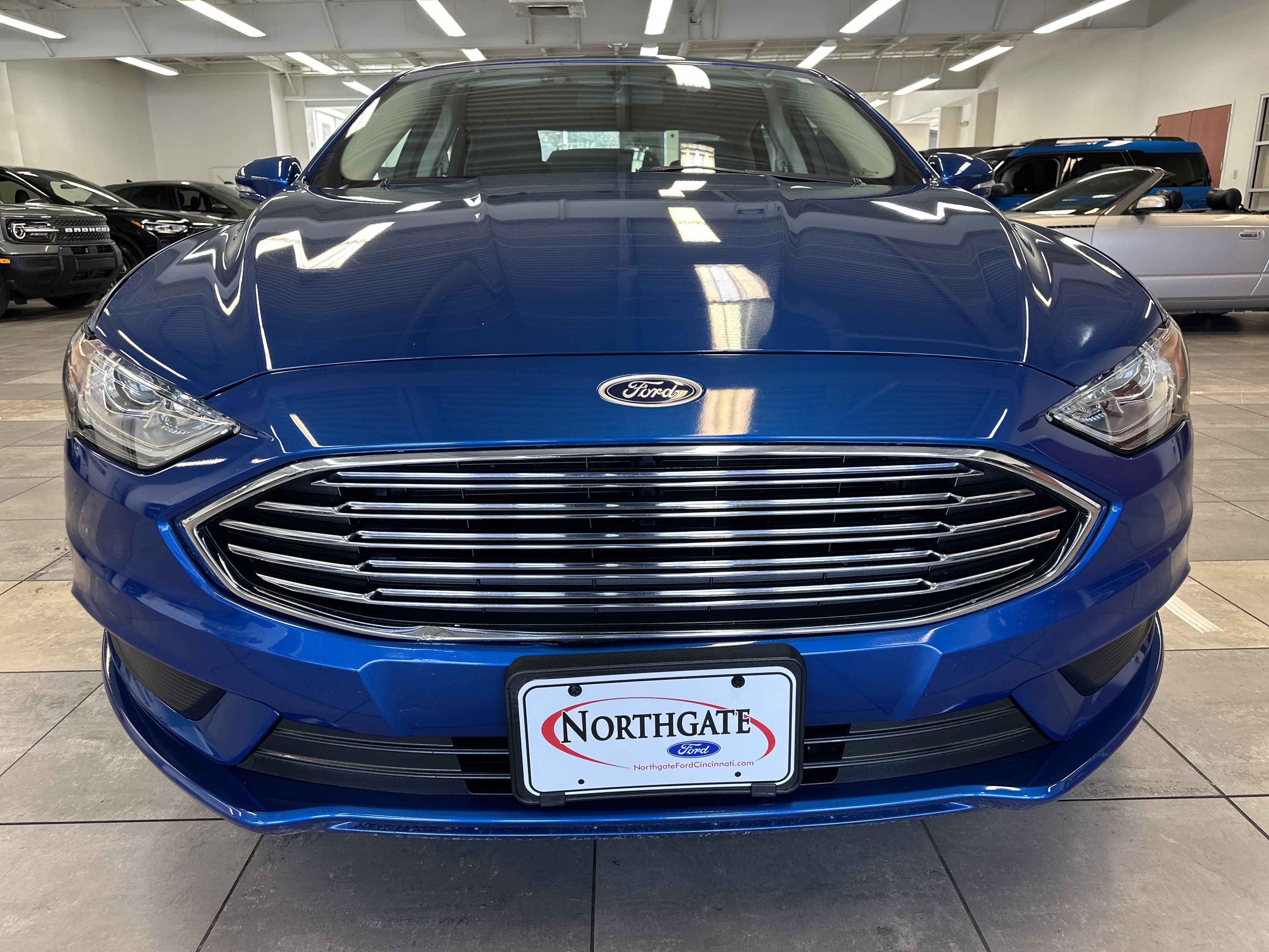 Used 2017 Ford Fusion SE w/ Fusion SE Technology Package image 18