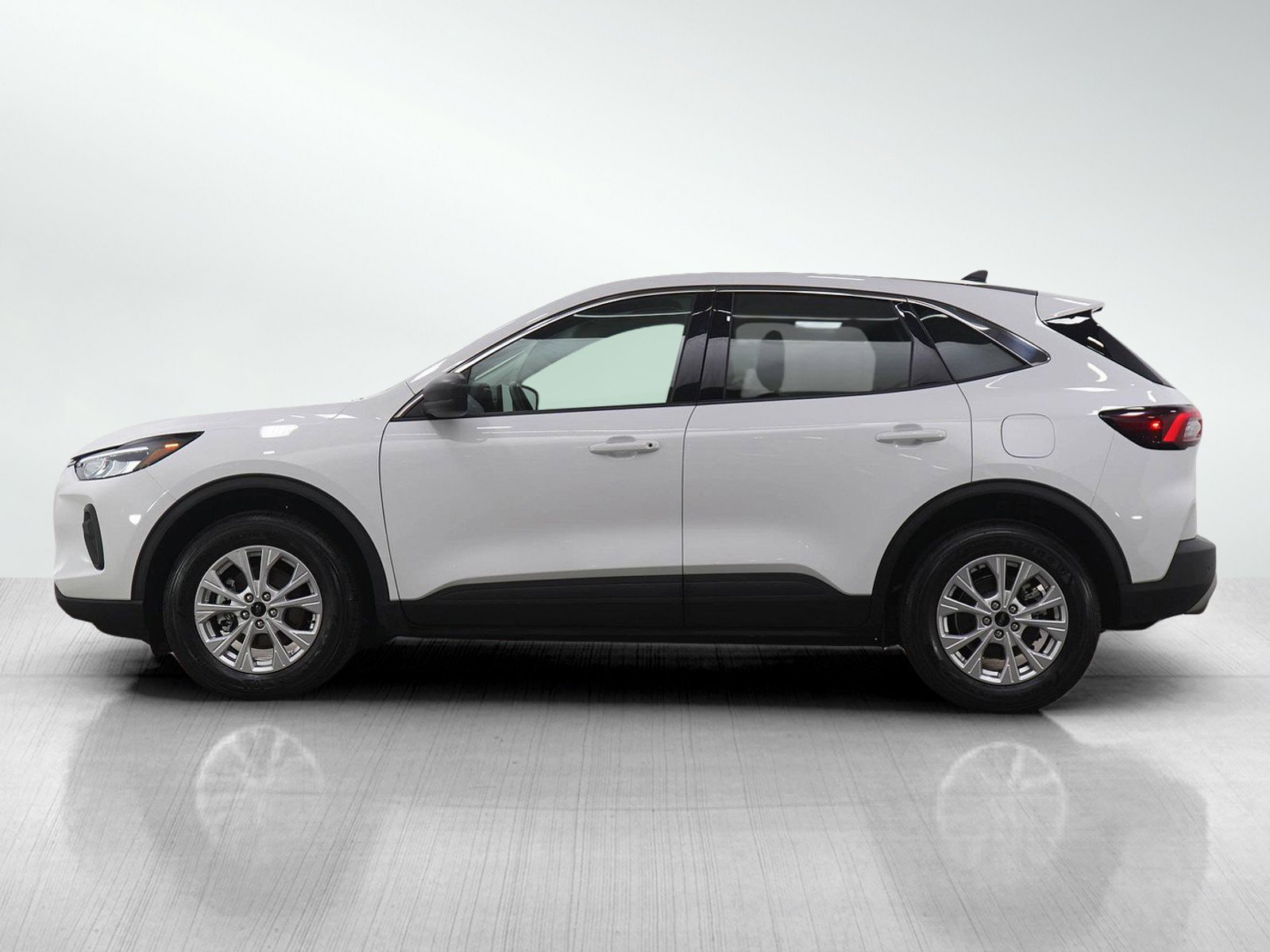 Used 2024 Ford Escape Active w/ Tech Pack #1 image 2