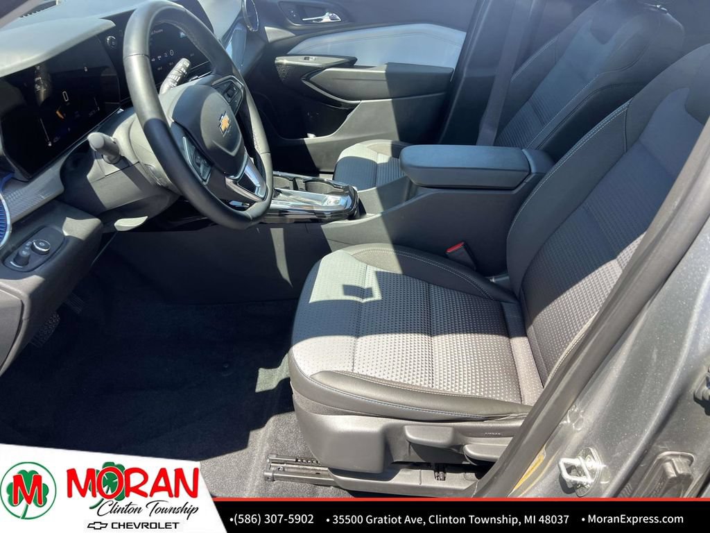 Certified 2024 Chevrolet Trax LT w/ Driver Confidence Package FWD image 17