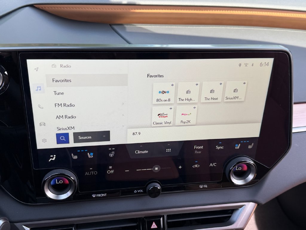 New 2026 Lexus RX 350h AWD/4WD image 17