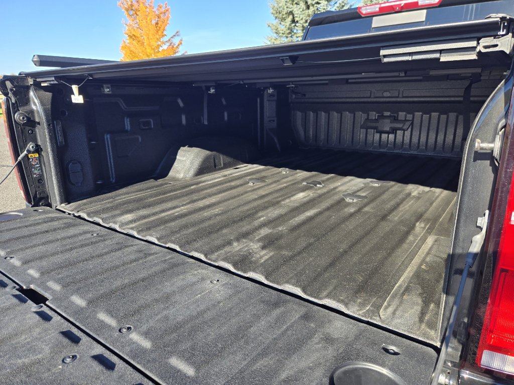 Used 2025 Chevrolet Silverado 3500 LT image 8