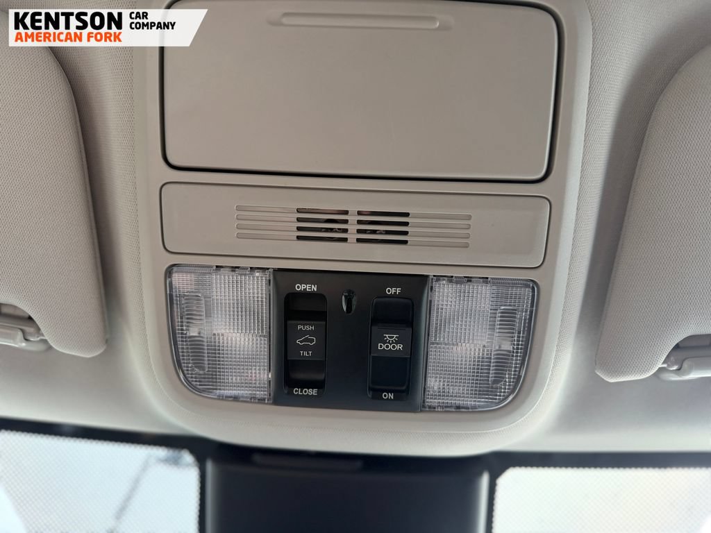 Used 2025 Honda Odyssey EX-L image 28