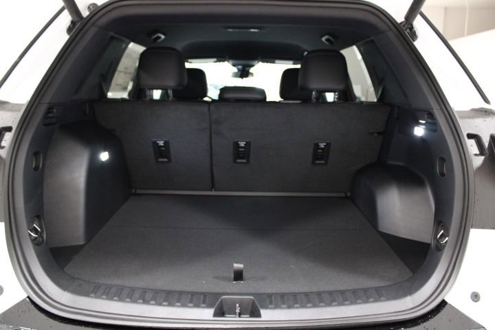 New 2026 GMC Terrain AT4 image 13