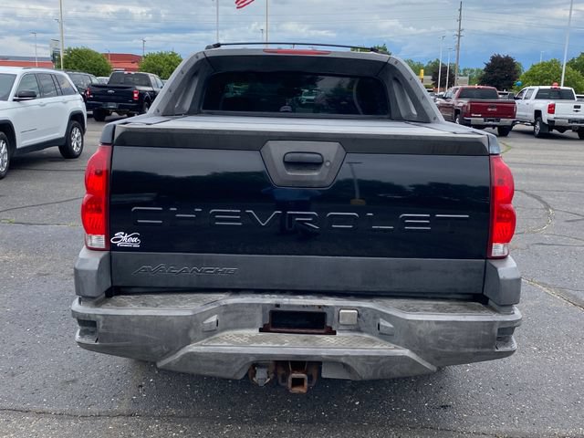 Used 2004 Chevrolet Avalanche 4x4 image 11