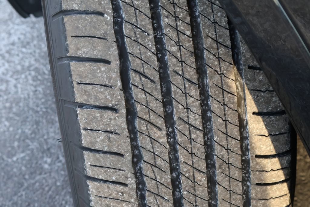 Used 2025 Cadillac XT5 Premium Luxury image 12