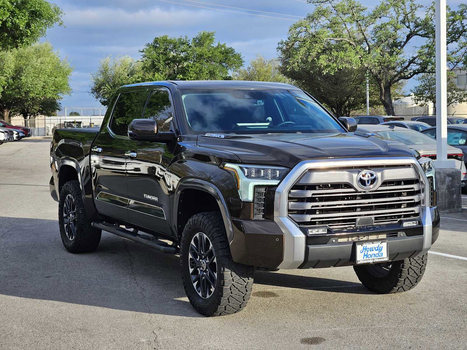 Used 2022 Toyota Tundra Limited image 3