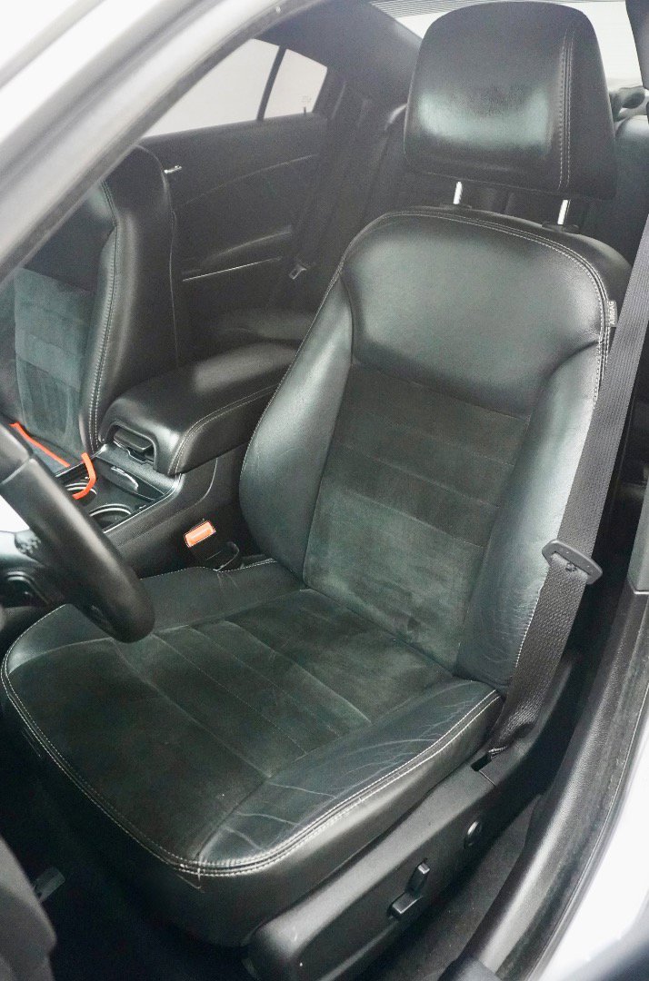 Used 2011 Dodge Charger R/T RWD image 7