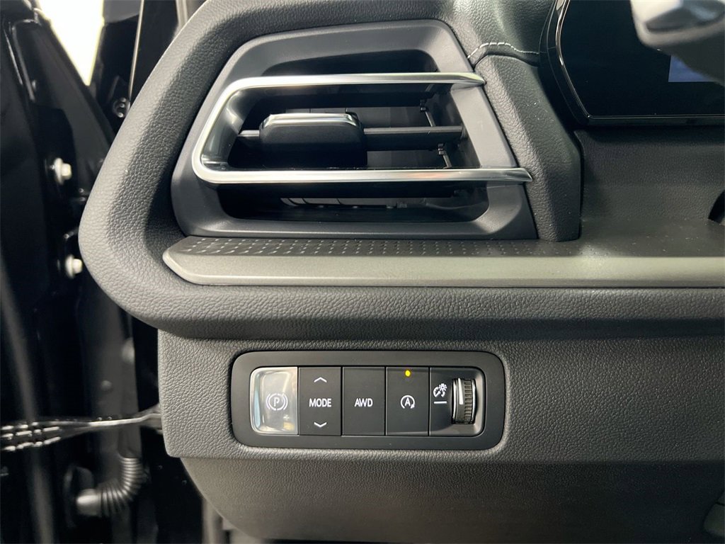 New 2026 Chevrolet Traverse LT w/ Driver Confidence Package image 18