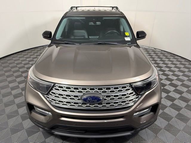 Used 2021 Ford Explorer Limited w/ Equipment Group 301A image 9