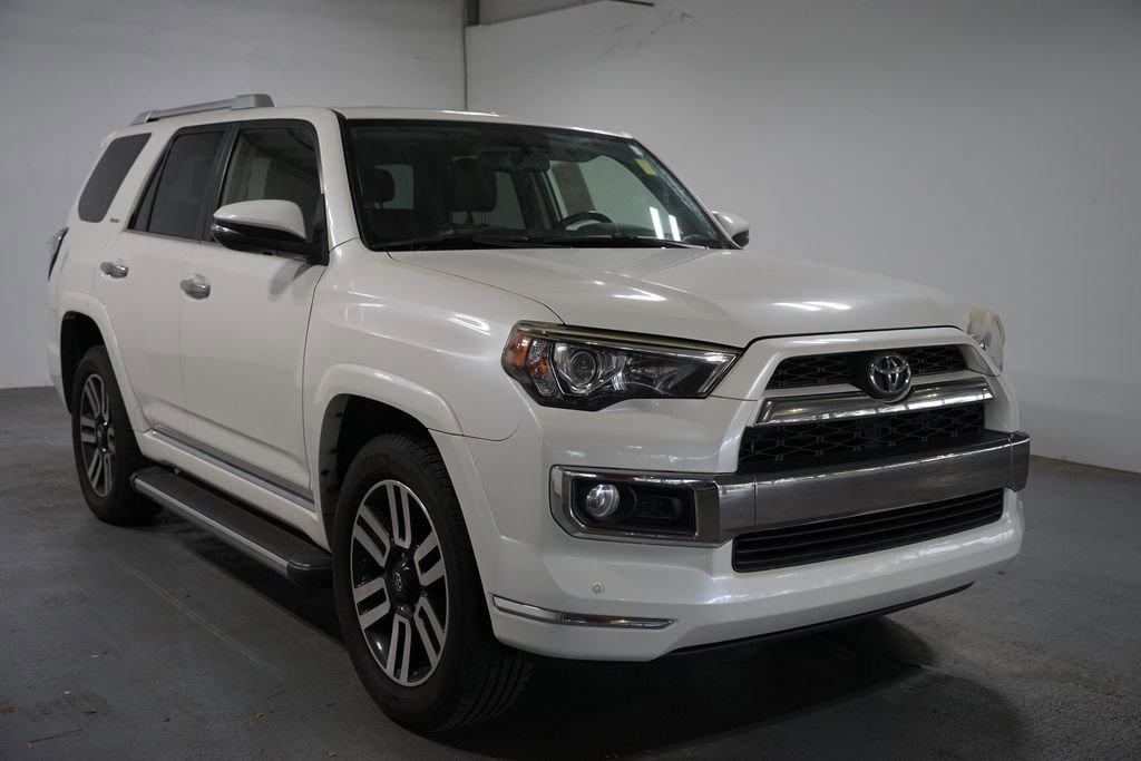 Used 2018 Toyota 4Runner Limited AWD/4WD image 3