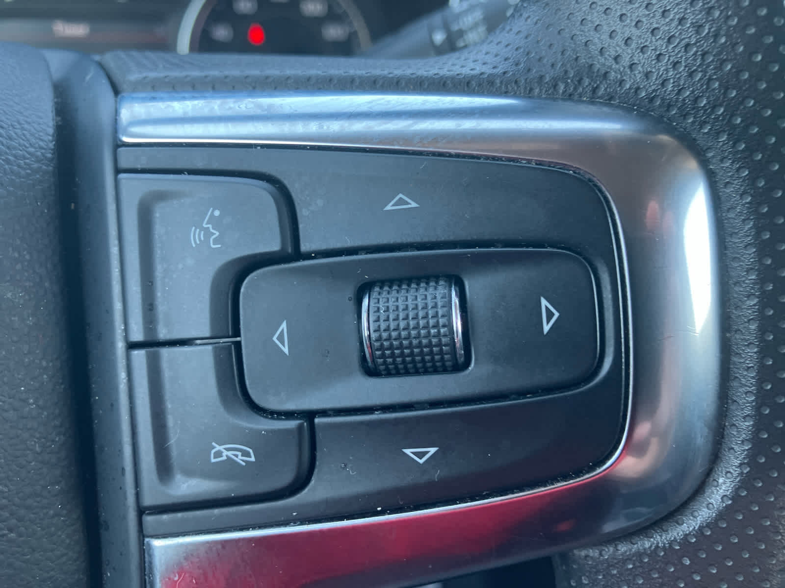 Used 2024 Chevrolet Blazer LT image 18