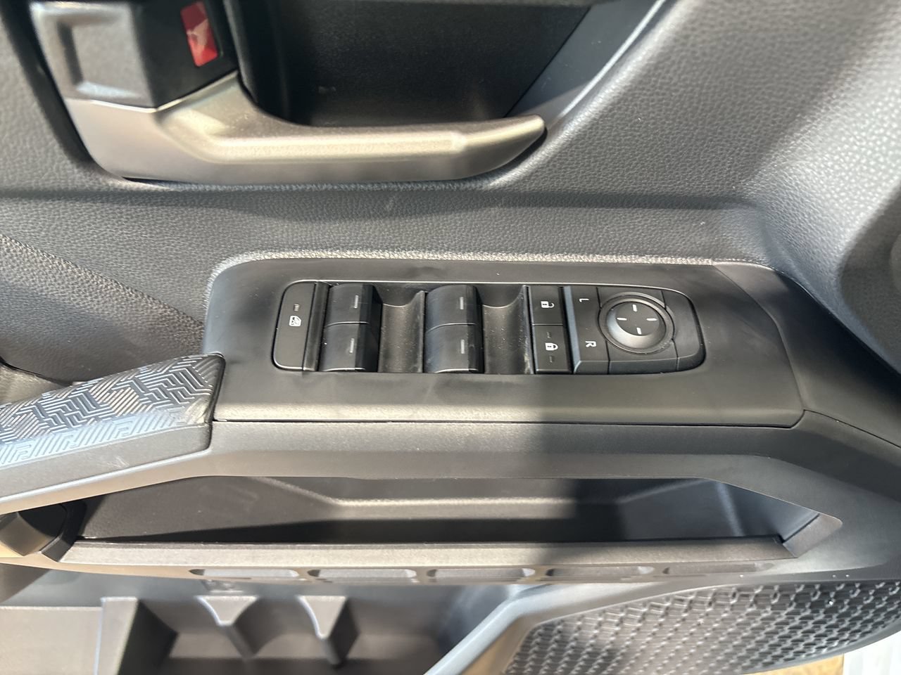 New 2026 Toyota Tacoma TRD Off-Road AWD/4WD image 13