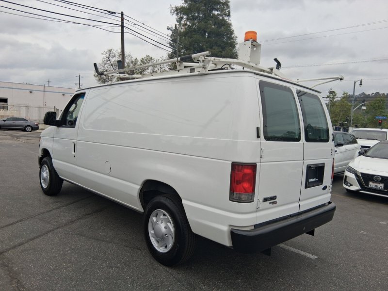 Used 2014 Ford E-150 and Econoline 150 w/ Power Group RWD image 4