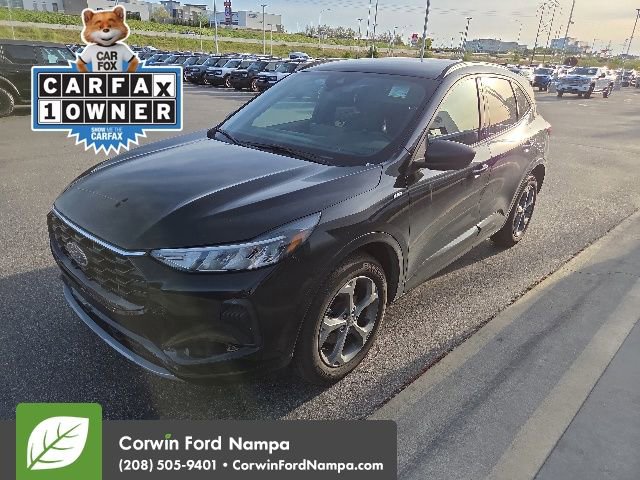 Used 2024 Ford Escape ST-Line w/ Tech Pack #1 AWD/4WD image 3