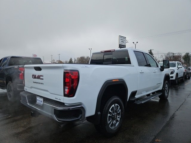 New 2026 GMC Sierra 2500 SLE w/ Preferred Package image 12