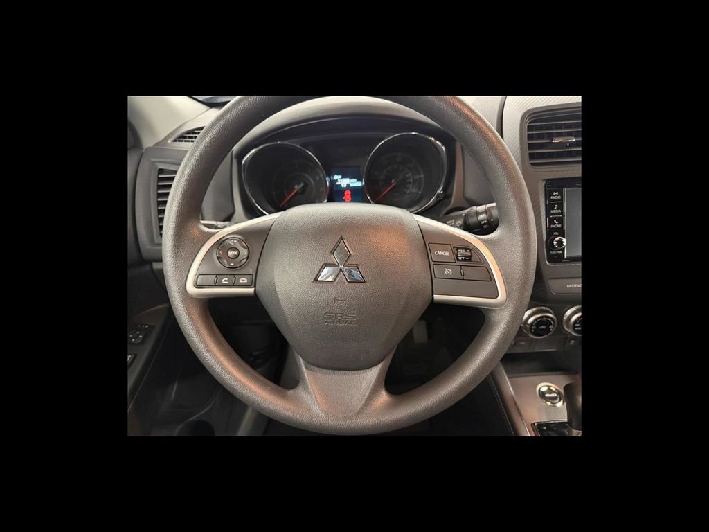 Used 2025 Mitsubishi Outlander Sport ES AWD/4WD image 14