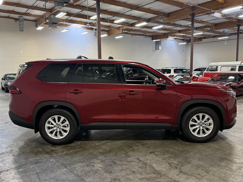 Used 2026 Toyota Grand Highlander AWD Hybrid image 8
