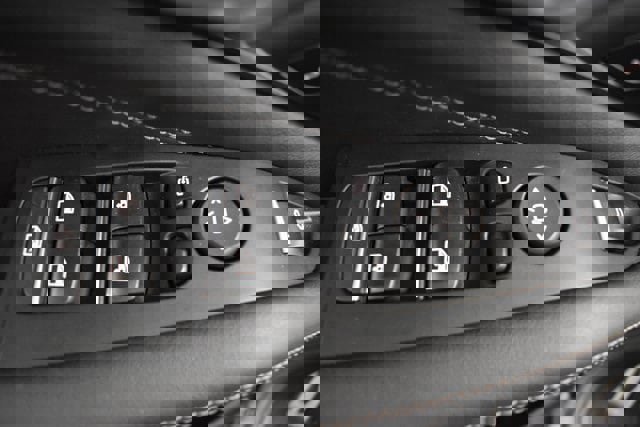 Used 2023 BMW X5 xDrive40i w/ M Sport Package image 23