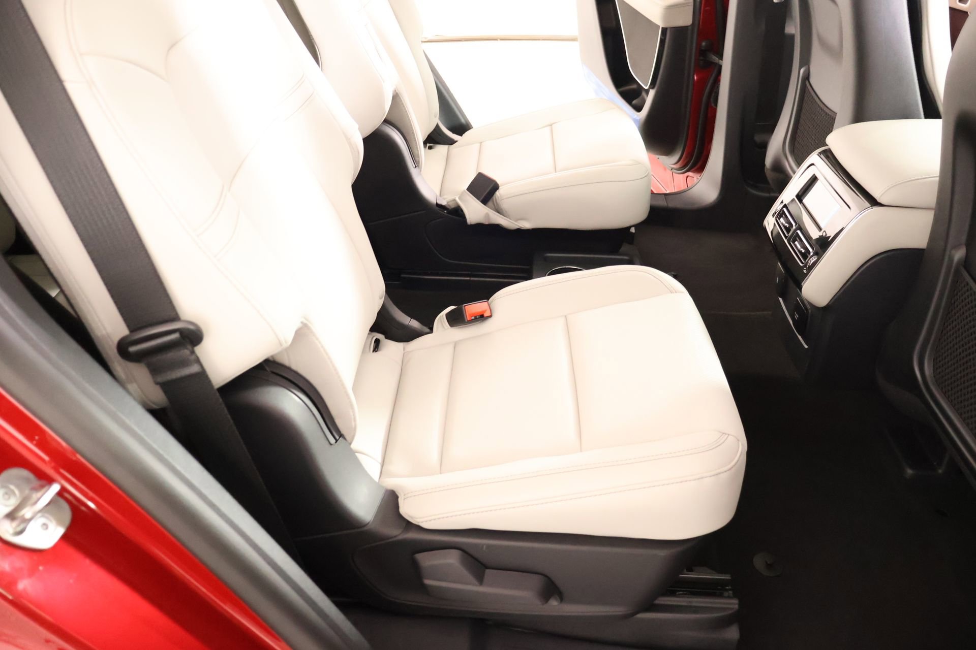 New 2026 Lincoln Aviator AWD image 15