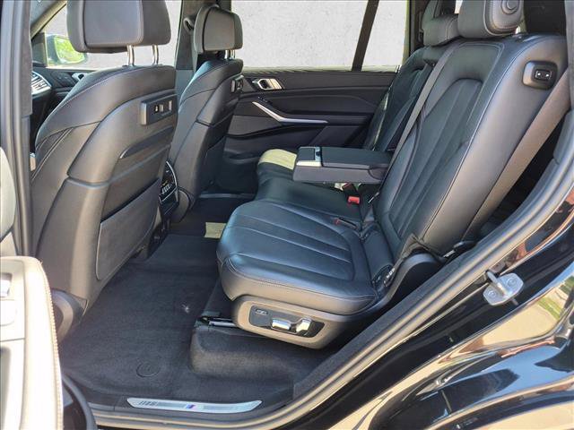 Used 2022 BMW X7 M50i w/ Executive Package AWD/4WD image 19