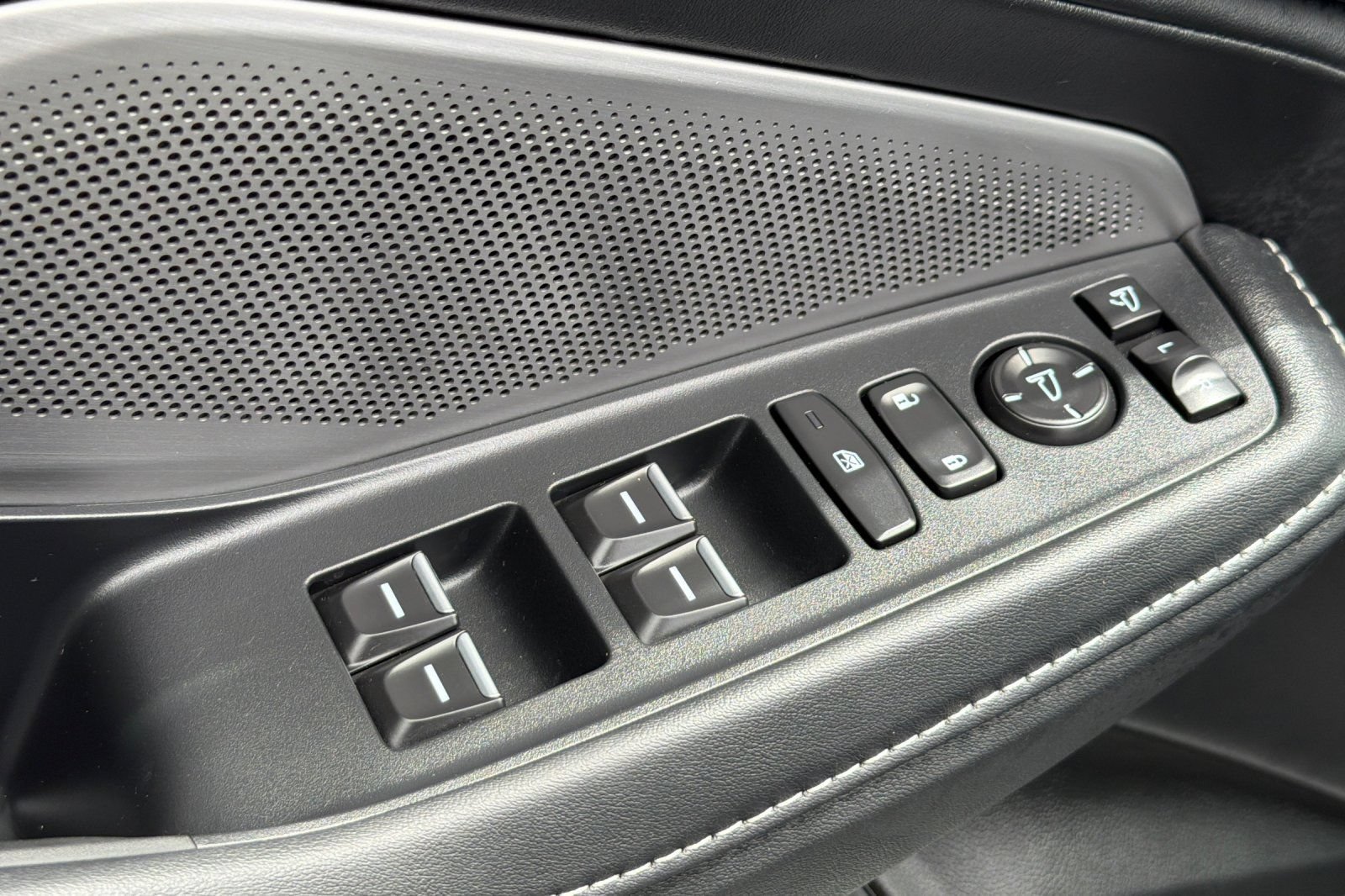 Used 2026 Acura MDX FWD w/ Technology Package image 12