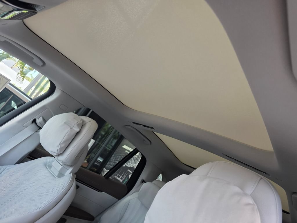 New 2027 Mercedes-Benz EQS 400 4MATIC SUV image 11