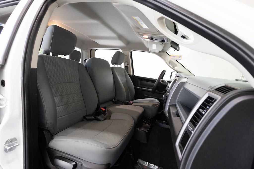 Used 2019 RAM 1500 Express w/ Express Value Package RWD image 21